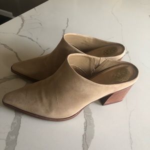 Vince Camuto VC-Egwenny Tortilla True Suede Slide